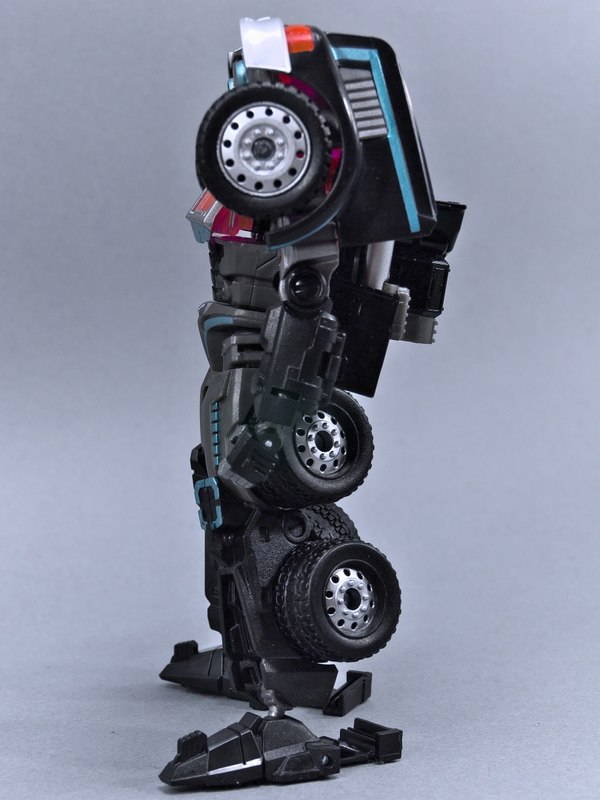  LG EX Black Convoy Out Of Box Images Of Tokyo Toy Show Exclusive Figure  (17 of 45)